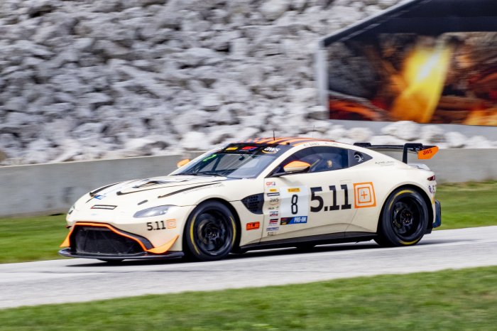 Flying Lizard Experiences Podium High at Road America