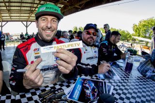 Autograph Session
VIRginia International Raceway, Alton VA      | Brian Cleary/SRO
