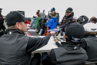 autographs
Castrol Victoria Day SpeedFest Weekend, Clarington ON             | Brian Cleary/SRO