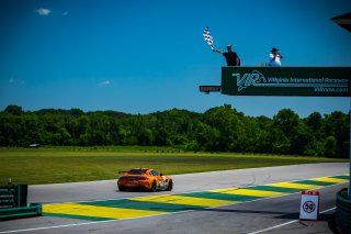 #72 Mercedes-AMG GT4 of Kenny Murillo and Christian Sczymzak, Murillo Racing, SL, Pirelli GT4 America, SRO America, VIRginia International Raceway, Alton, VA, June 2021. | Fabian Lagunas/SRO
