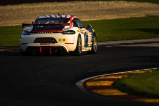 #17 Porsche 718 Cayman GT4 CLUBSPORT MR of James Rappaport and Todd Hetherington, TRG - The Racers Group, Am, Pirelli GT4 America, SRO America, Road America, Elkhart Lake, Wisconsin, August 2021. | Fabian Lagunas/SRO