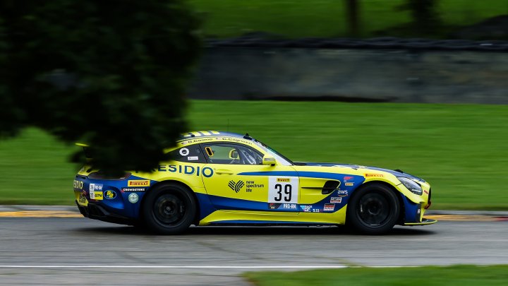 Cosmo, Mercedes-AMG Leads Damp First Practice