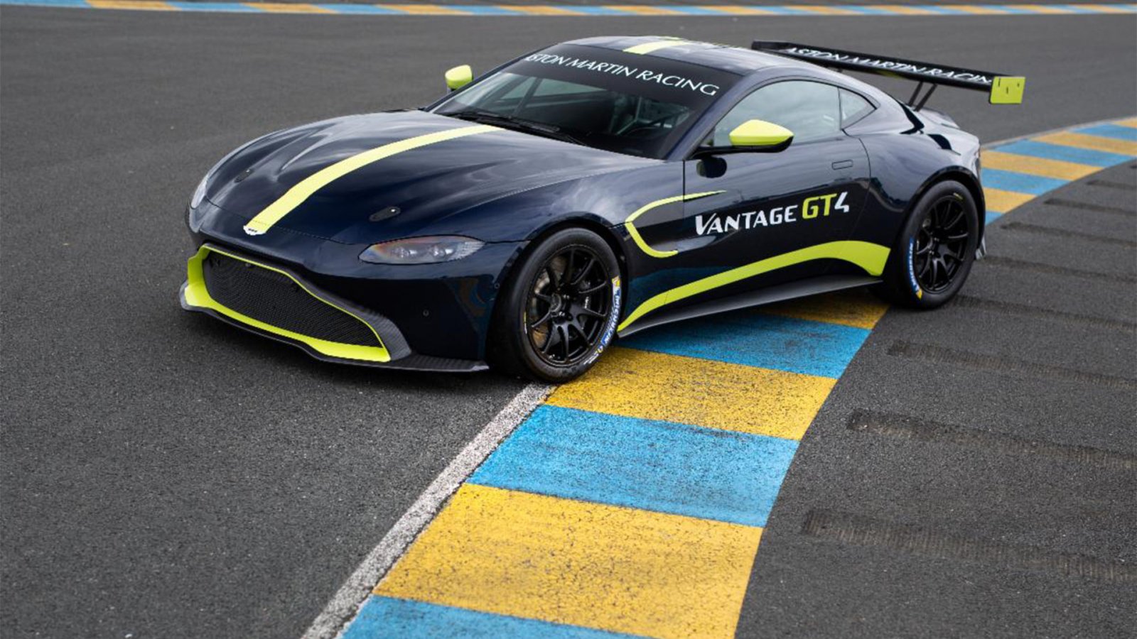 Flying Lizard Motorsports Switches to Aston Martin for GT4 America Return