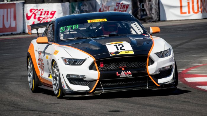 An Amateur Takes the Lead Again in Practice 2 at the Streets of Long Beach