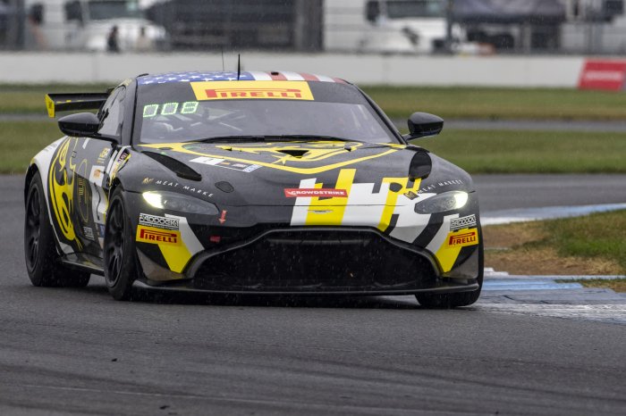 Pirelli GT4 America Push To The Limit in Qualifying