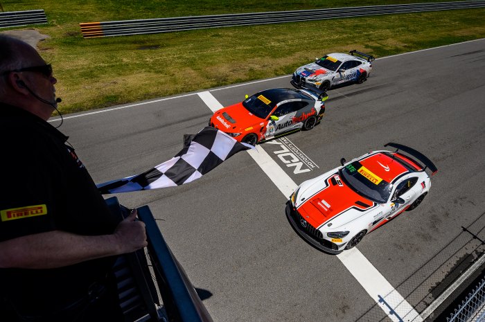Thrilling Sprint to the Line and Photo Finish for Pirelli GT4 America 